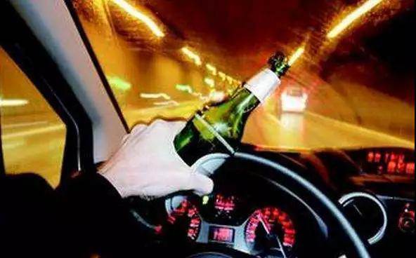 真的假的？最新交規(guī)：酒后躺車內(nèi)休息也算酒駕？